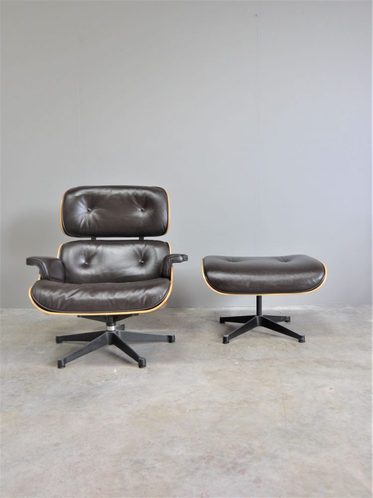Charles and Ray Eames – Original Vitra 670 Lounge Chair and 671 Ottoman