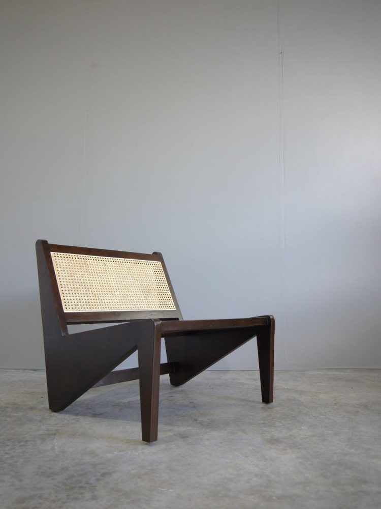 aTOKO – The Kangaroo Lounge Chair