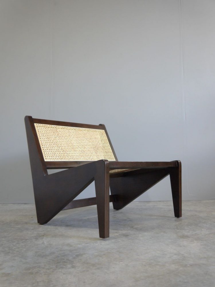 aTOKO – The Kangaroo Lounge Chair