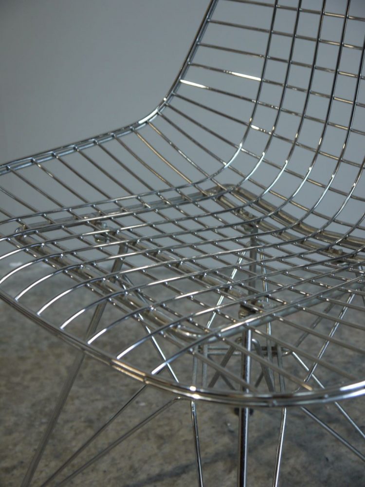 Charles and Ray Eames – DKR Wire Chair