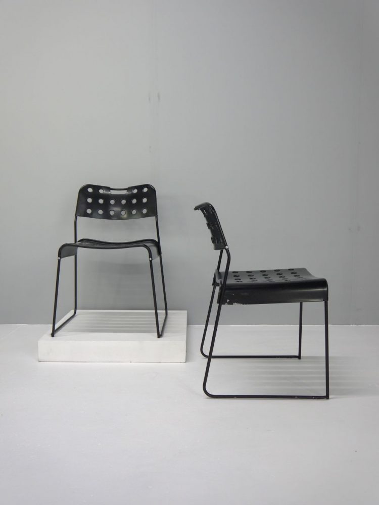 Rodney Kinsman – Omkstak Stacking Chairs