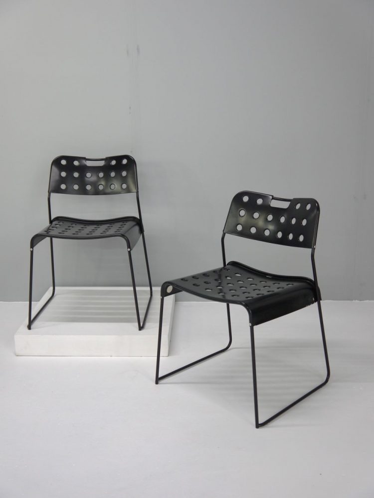 Rodney Kinsman – Omkstak Stacking Chairs