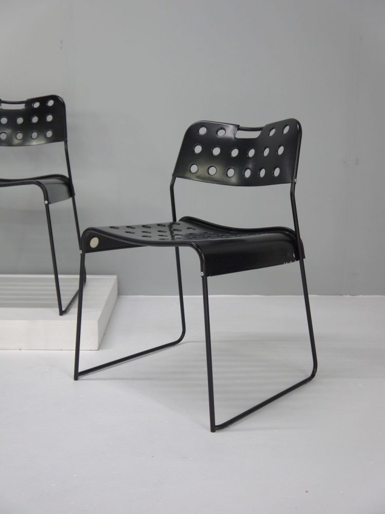 Rodney Kinsman – Omkstak Stacking Chairs