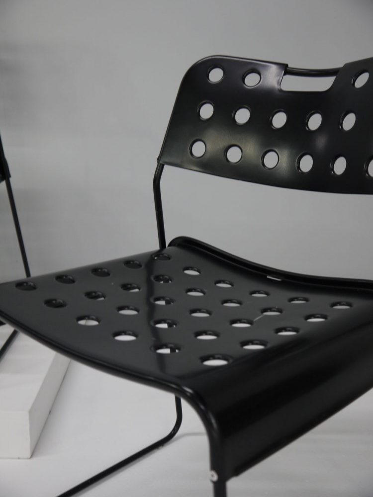 Rodney Kinsman – Omkstak Stacking Chairs