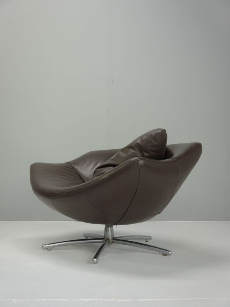 Gerard Van Den Berg – Dutch Leather ‘Gigi’ Chair