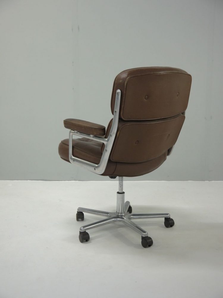 Charles and Ray Eames – Vintage USA edition Time Life Lobby Chair for Herman Miller