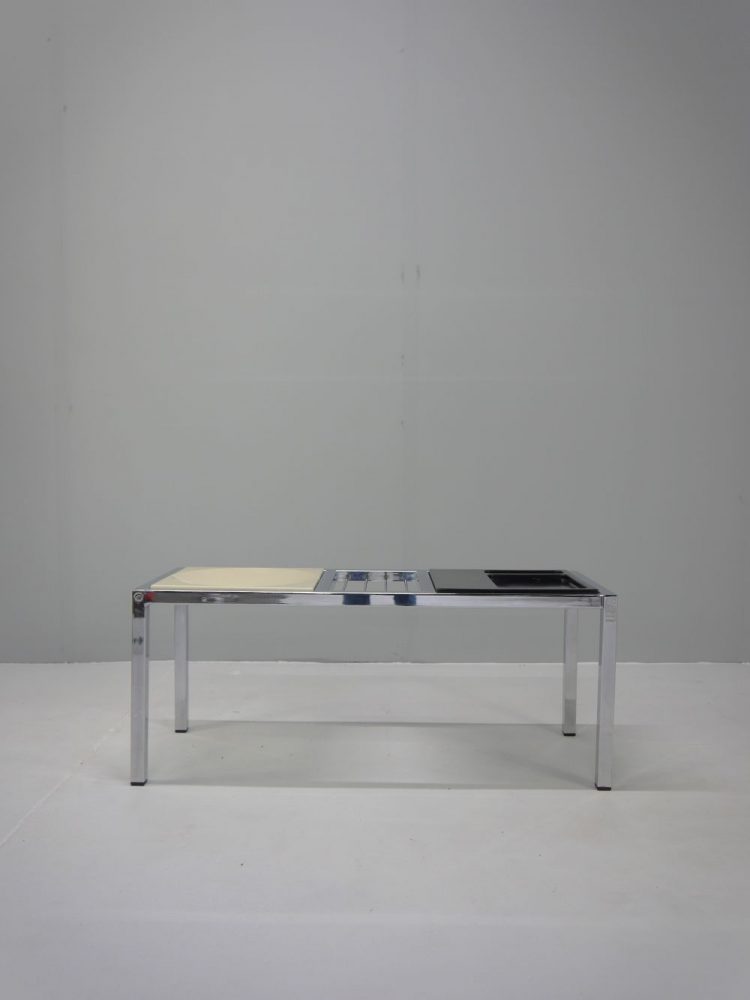 Frank Wardle – Coffee Table with Magazine Rack for VONO