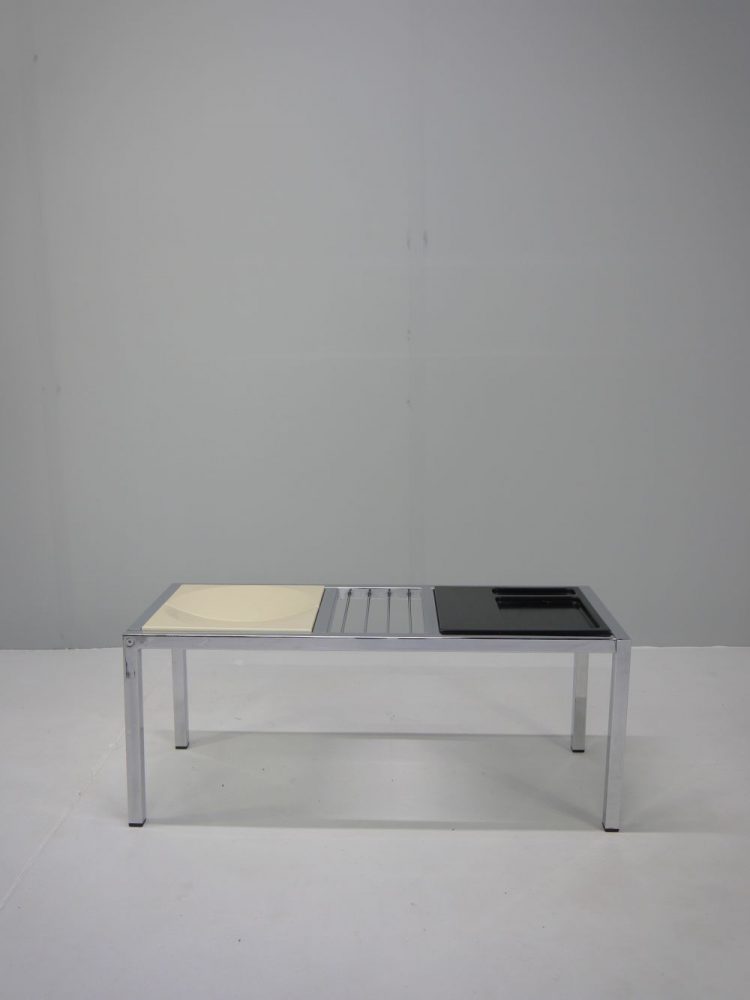 Frank Wardle – Coffee Table with Magazine Rack for VONO