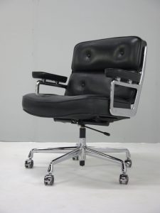 Charles and Ray Eames – ES 104 Time Life Lobby Chair for Vitra