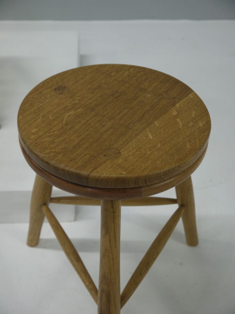 Geoff Meanwell – Handmade Solid Oak Tripod Stool