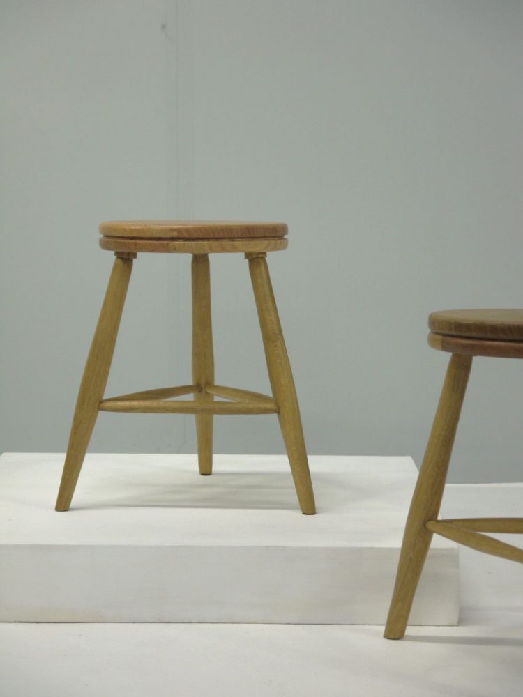 Geoff Meanwell – Handmade Solid Oak Tripod Stool