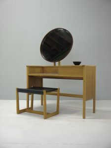 Richard Young – Dressing Table and Stool for Egomme