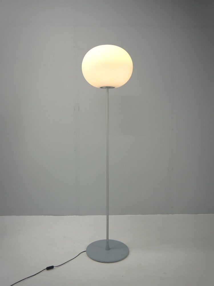 Jasper Morrison – Flos Glo Ball Lamp Model F3