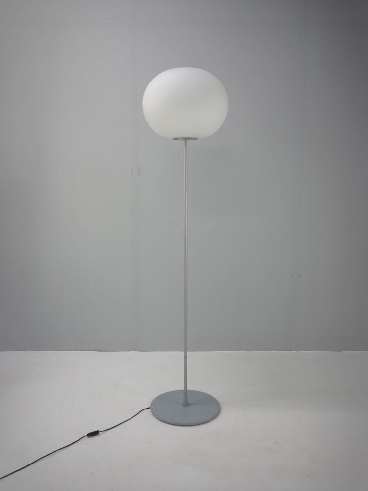 Jasper Morrison – Flos Glo Ball Lamp Model F3