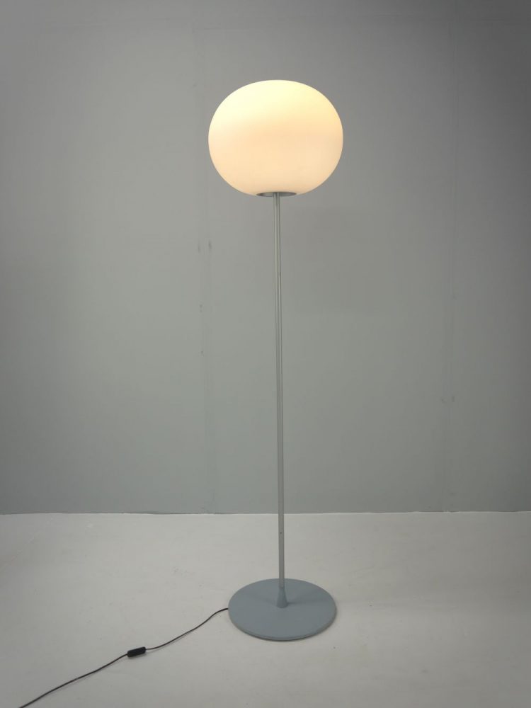 Jasper Morrison – Flos Glo Ball Lamp Model F3
