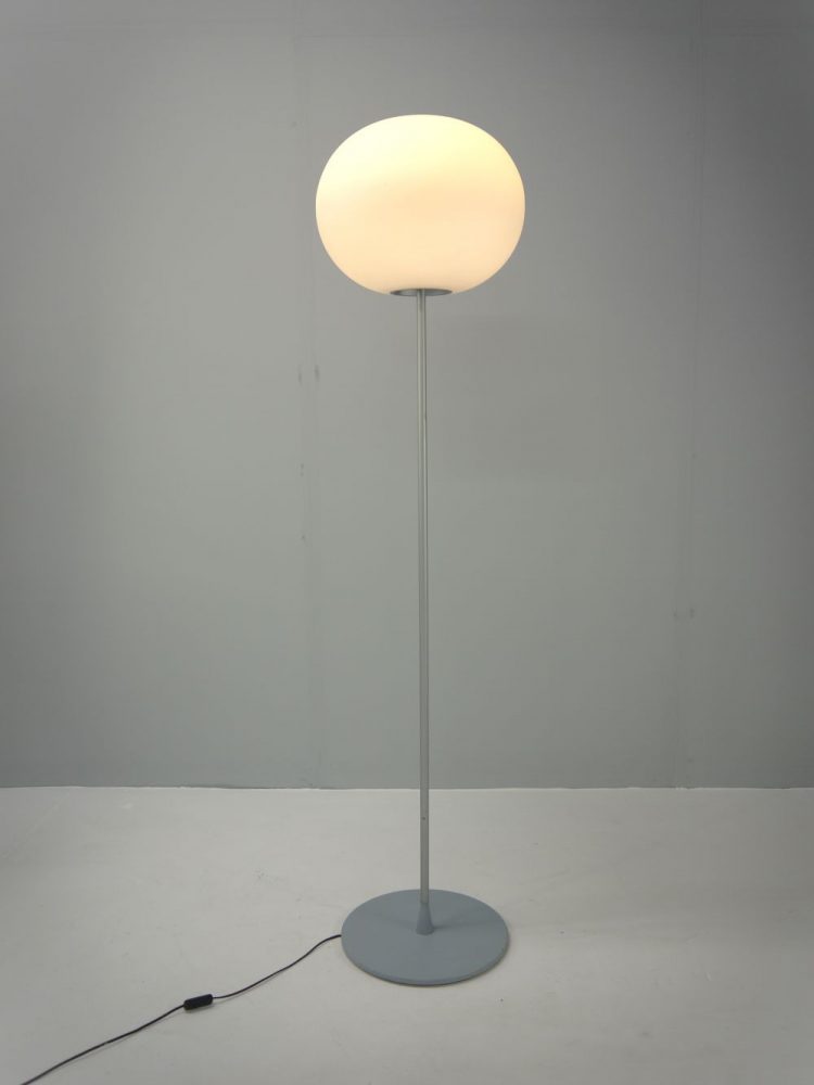 Jasper Morrison – Flos Glo Ball Lamp Model F3