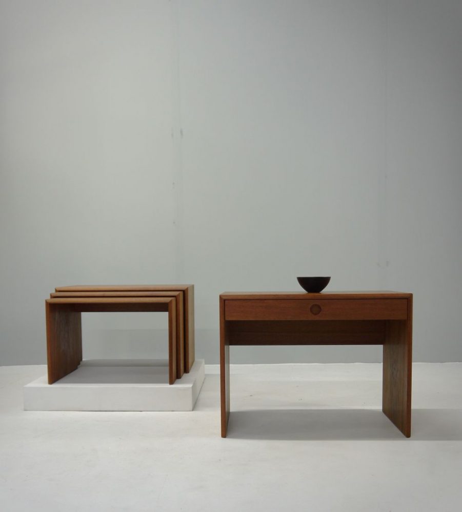 Vildbjerg Mobelfabrik – Danish Bedside Drawer and Nest of Tables