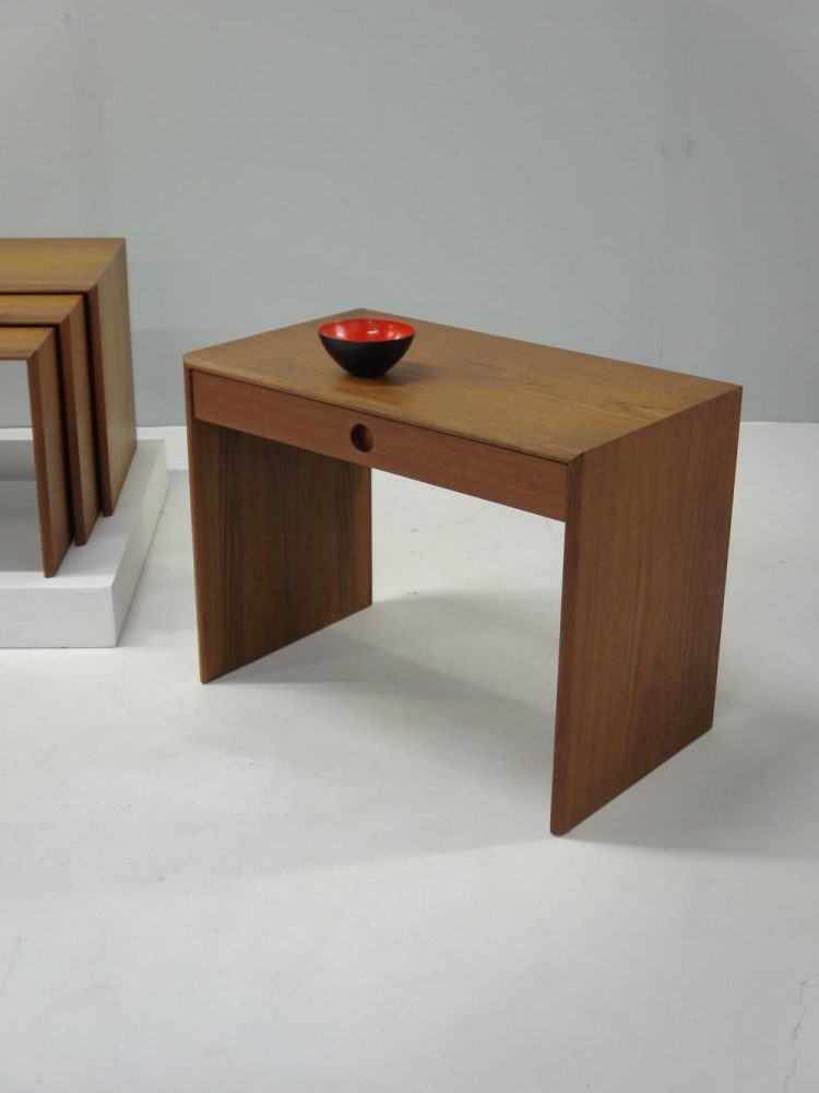 Vildbjerg Mobelfabrik – Danish Bedside Drawer and Nest of Tables