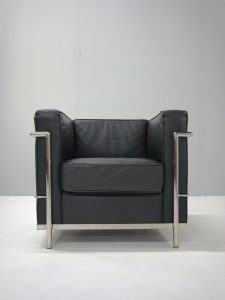 Le Corbusier – LC2 Armchair Italy