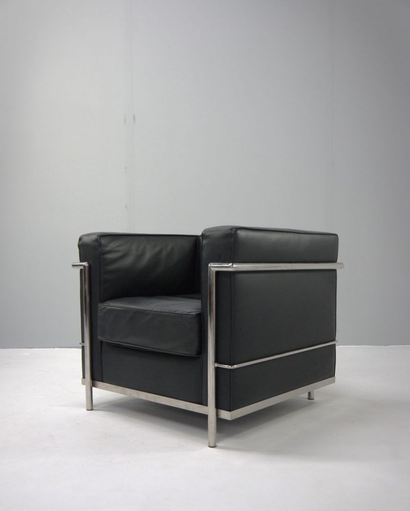 Le Corbusier – LC2 Armchair Italy