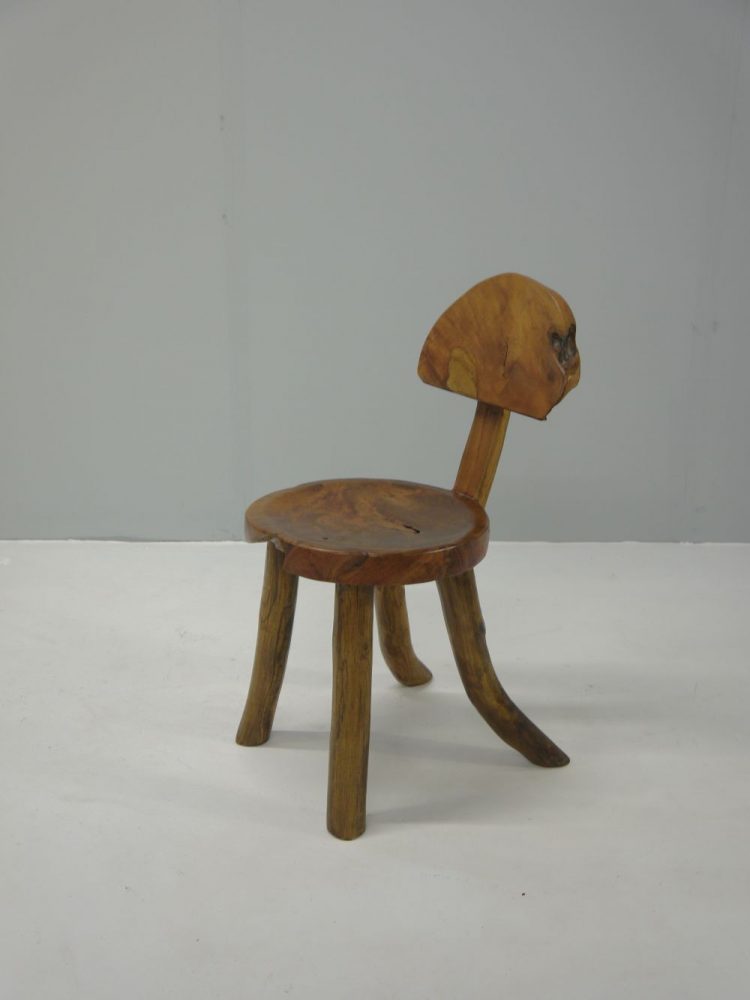 Live Edge – Elm Tripod Chair