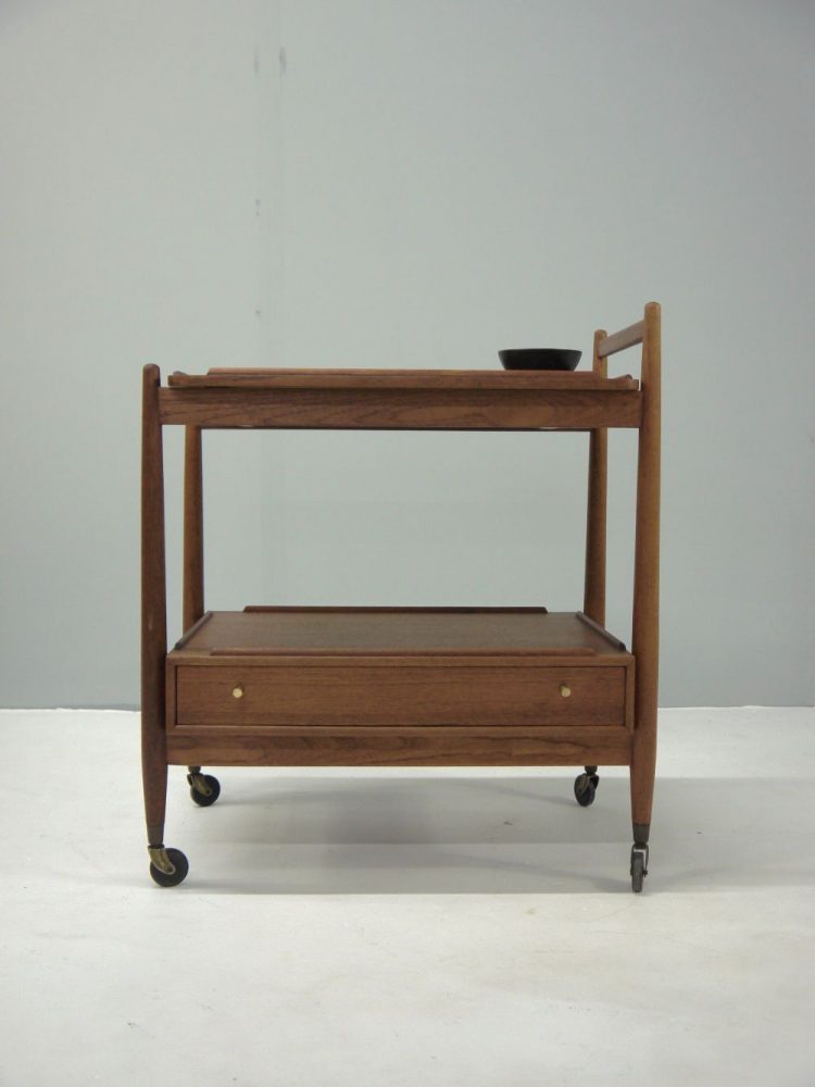 White and Newton – Drinks Trolley