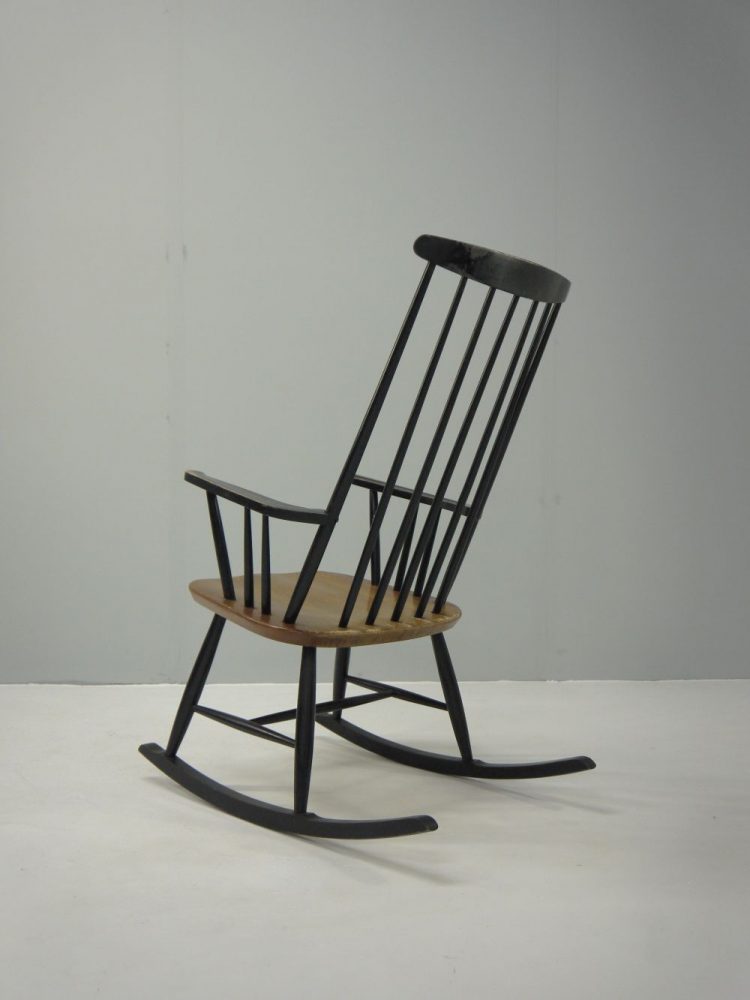 Ilmari Tapiovaara – Finnish Rocking Chair for Asko