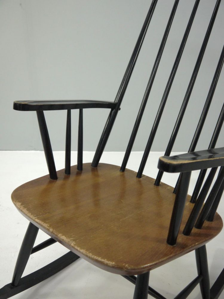Ilmari Tapiovaara – Finnish Rocking Chair for Asko