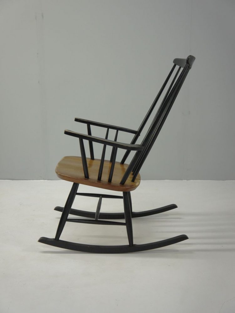 Ilmari Tapiovaara – Finnish Rocking Chair for Asko