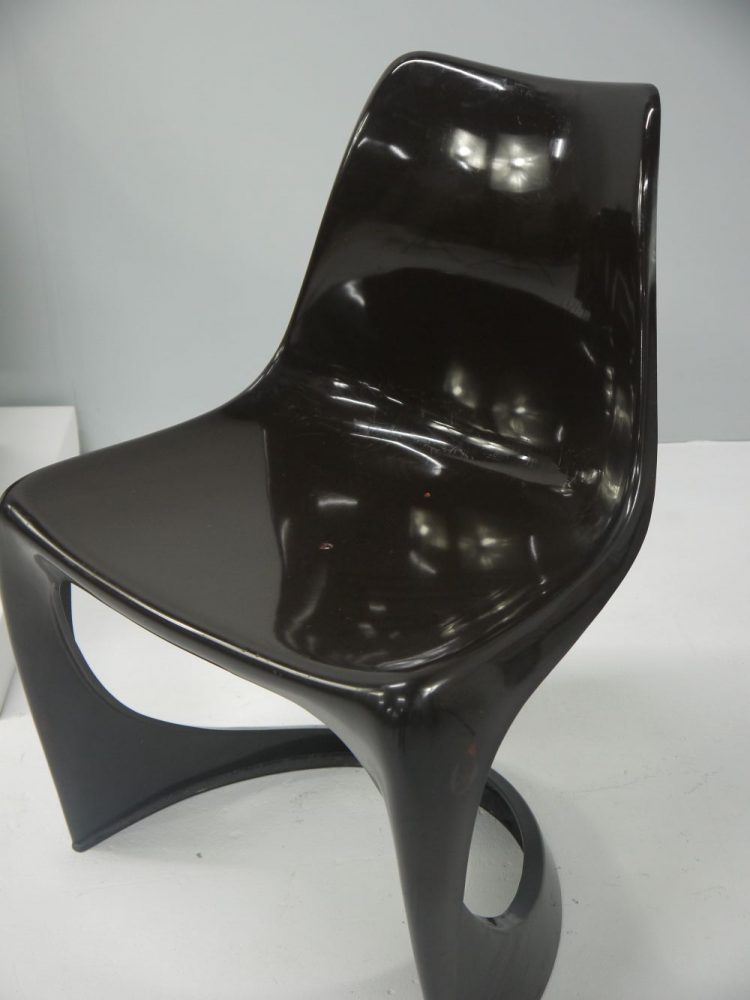 Steen Ostergaard – Cantilever Chairs for Cado