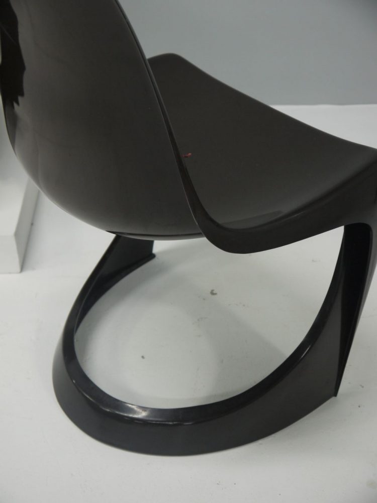 Steen Ostergaard – Cantilever Chairs for Cado