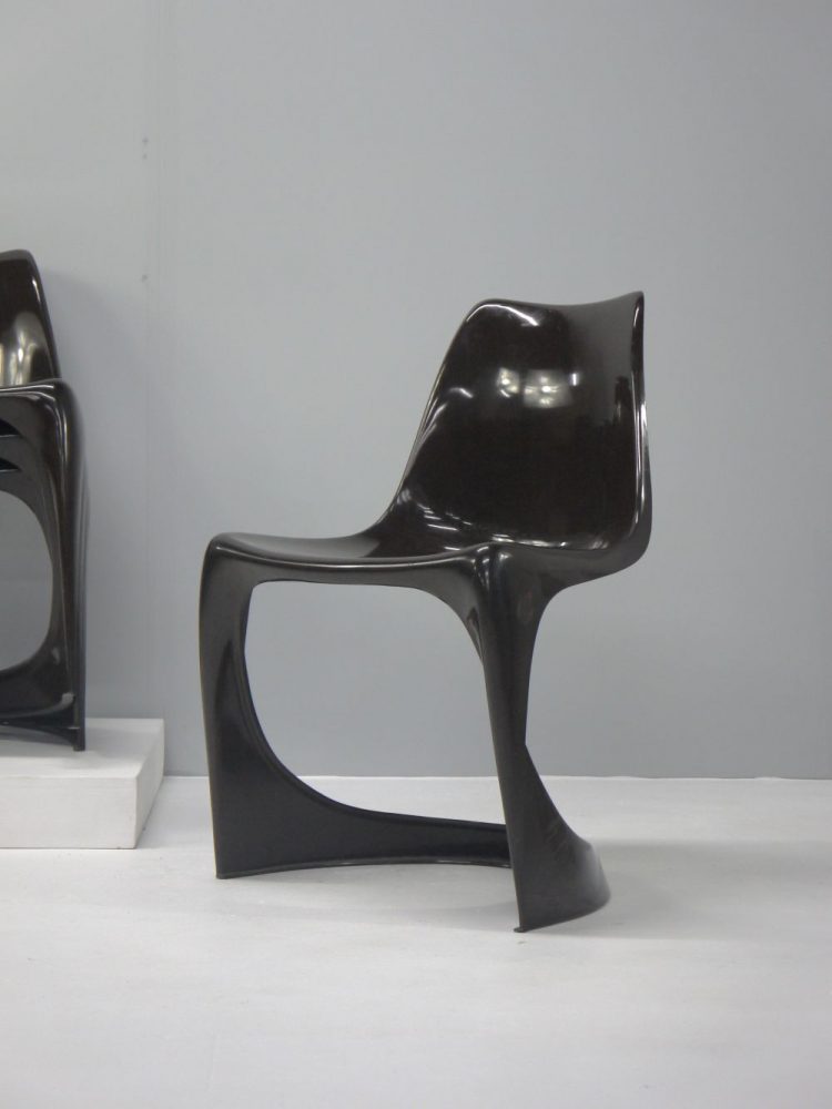 Steen Ostergaard – Cantilever Chairs for Cado