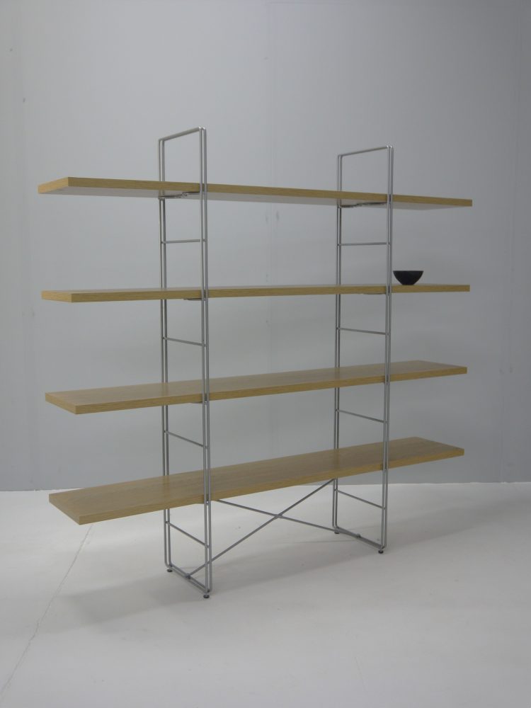 Niels Gammalgaard – Enetri Shelves