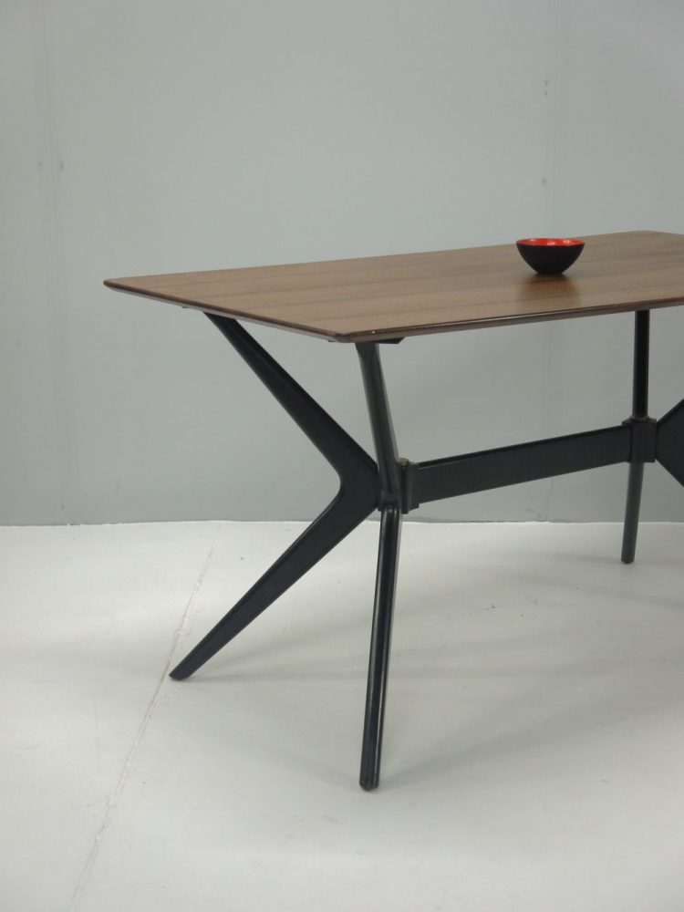 GPlan – Rare ‘Helicopter’ Table for Librenza