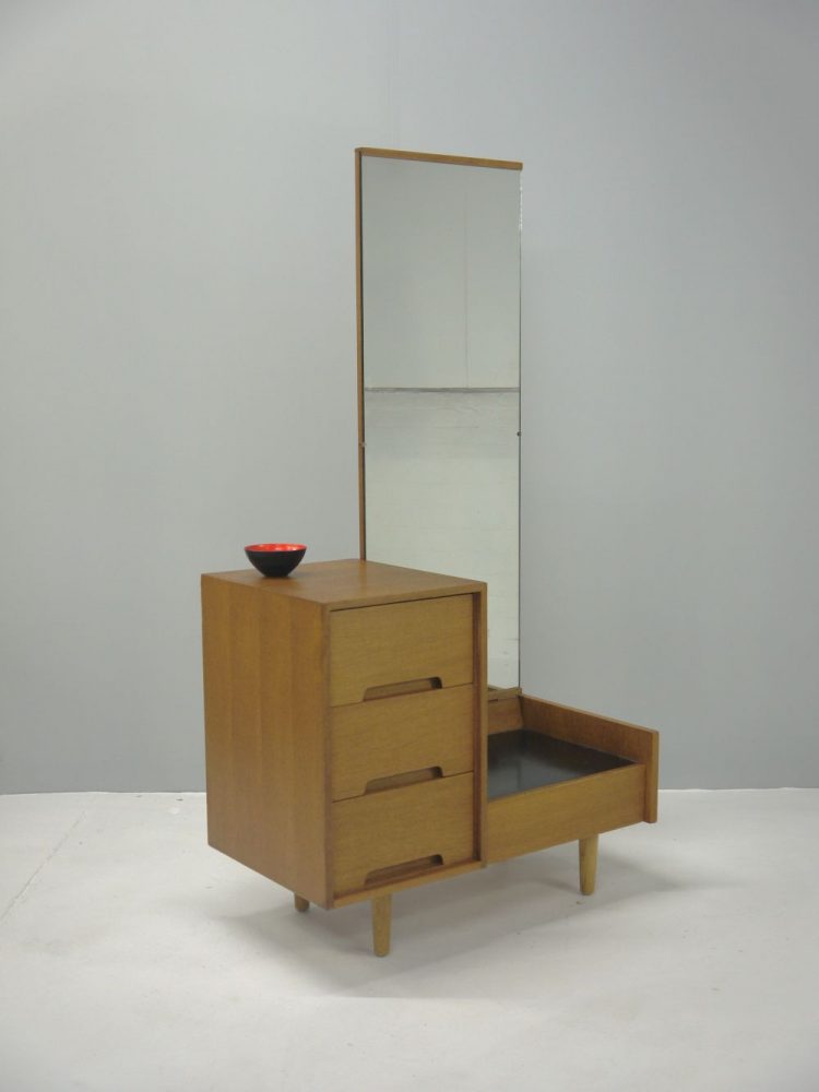 John and Sylvia Reid – ‘C’ Range Oak Dresser for Stag Furniture