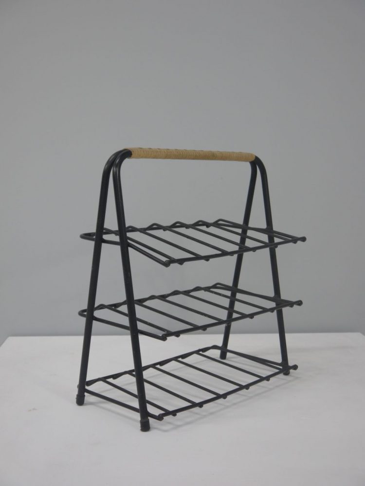 Desmond Sawyer – Wine Rack England