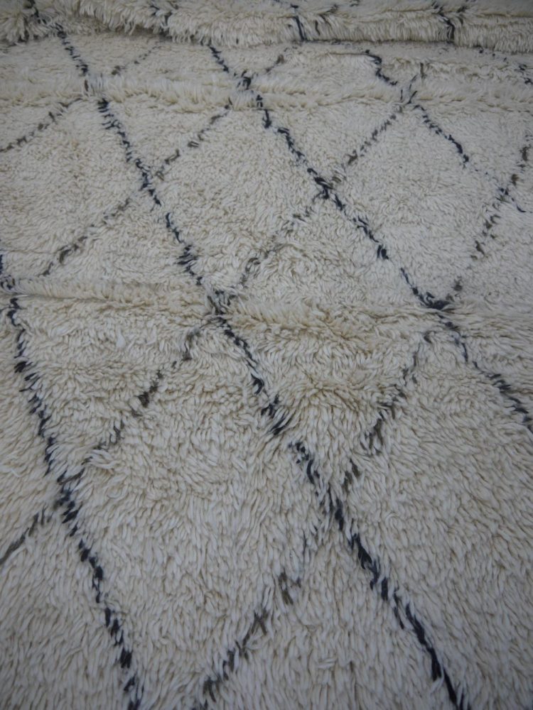 Moroccan – Amala Flokati Berber Rug