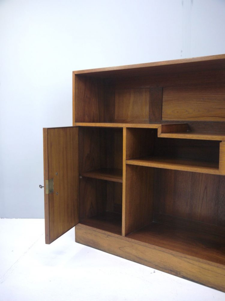 Bauhaus – Bookcase Cabinet