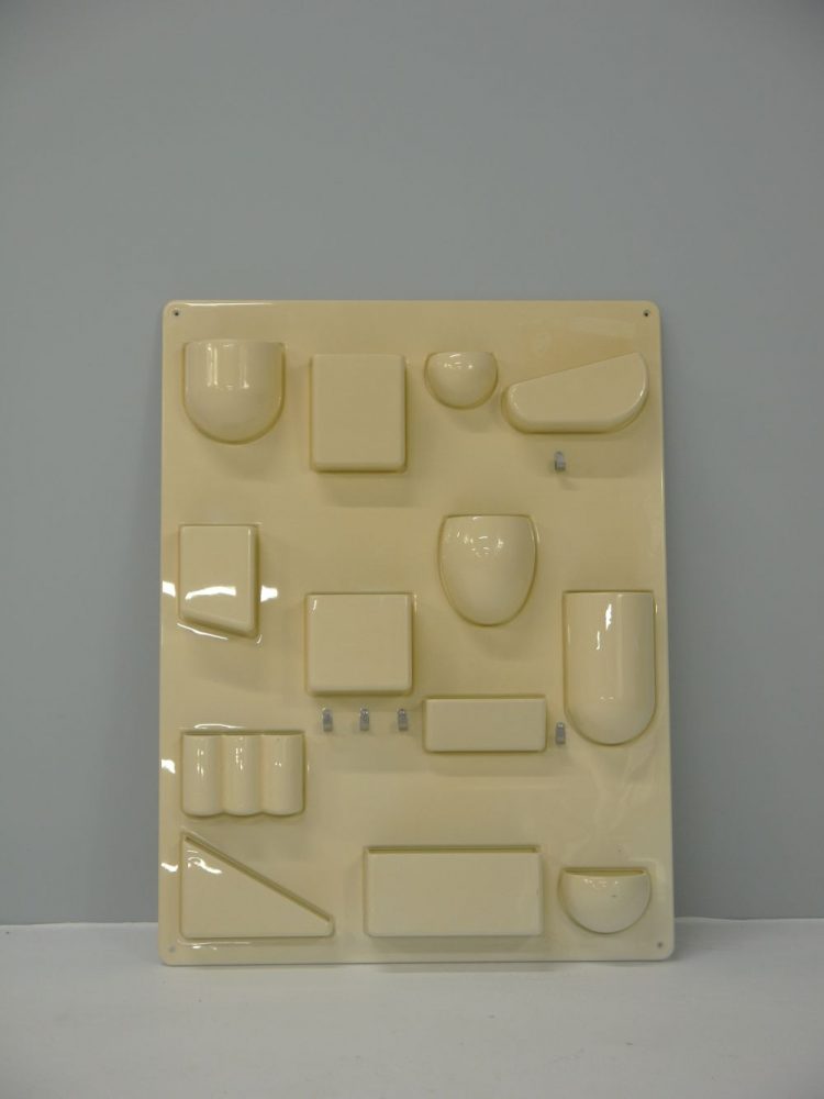 Dorothee Maurer Becker – Large Wall Uten Silo 1 Organiser