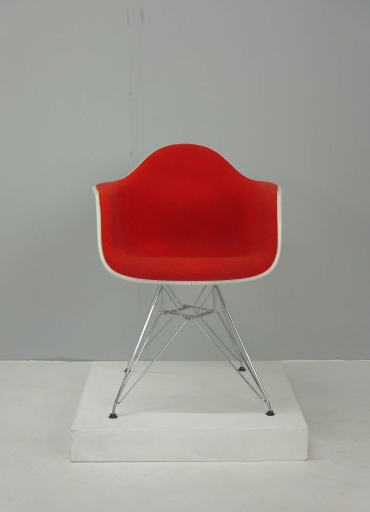 Charles and Ray Eames – DAR Armchair for Vitra