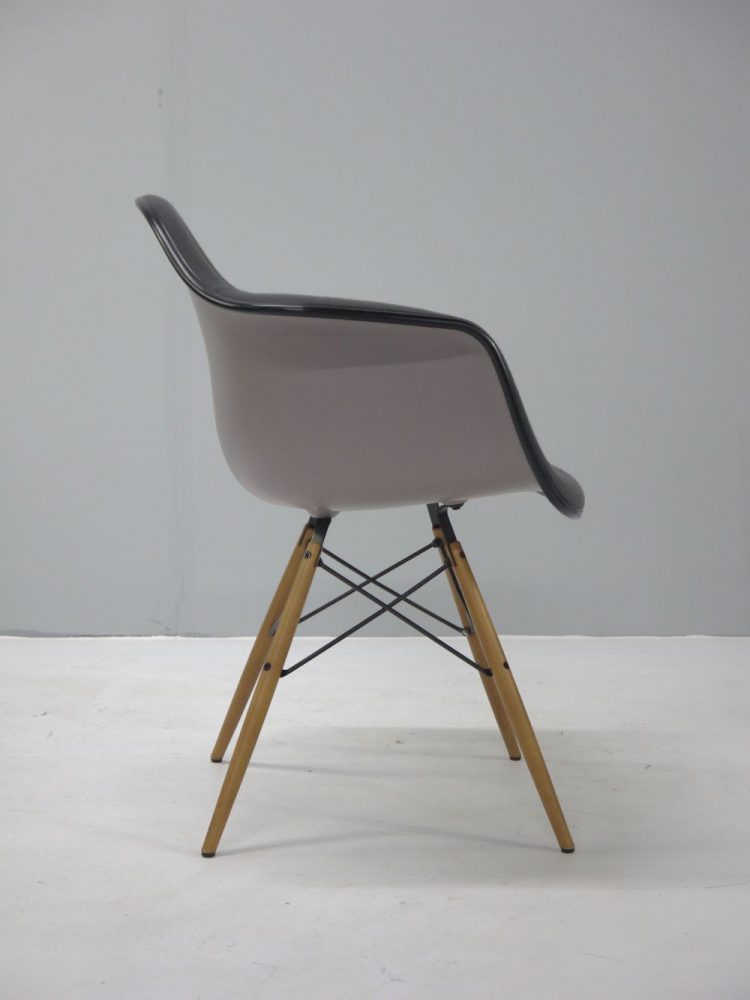 Charles and Ray Eames – Original Vitra Dowel Chair
