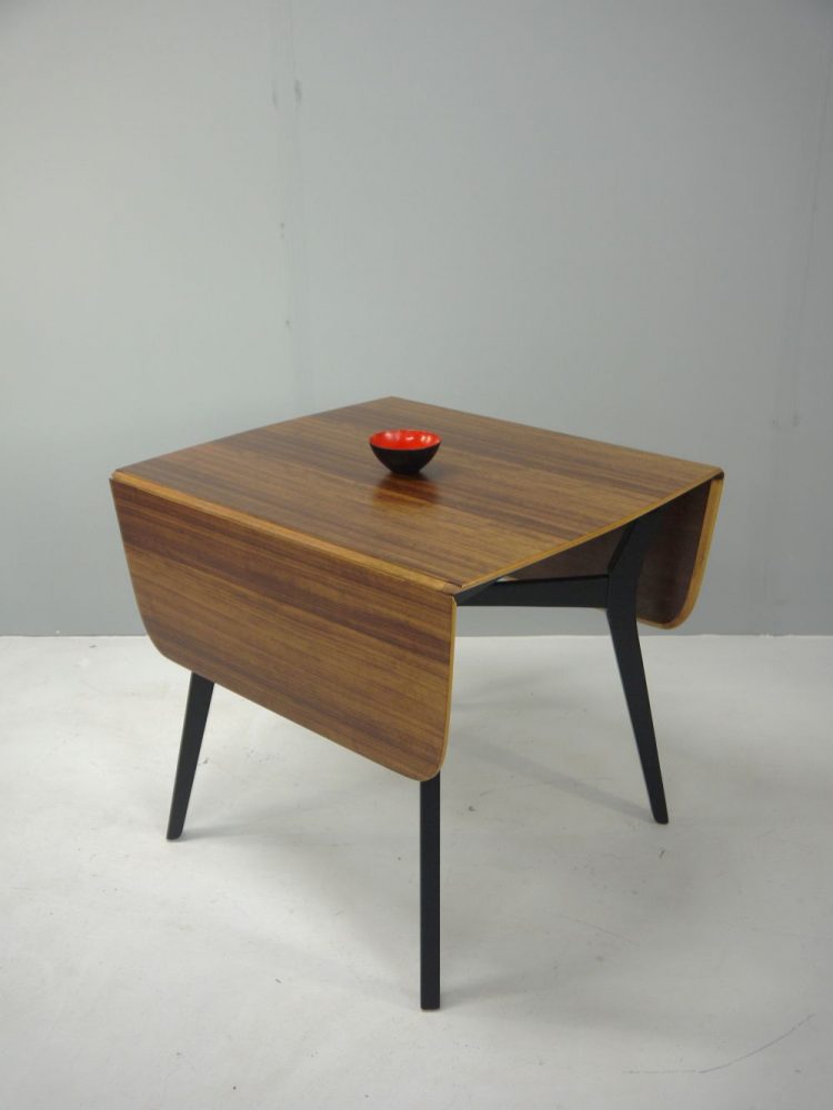 VB Wilkins – Extending Librenza Tola Drop Leaf Table for Egomme