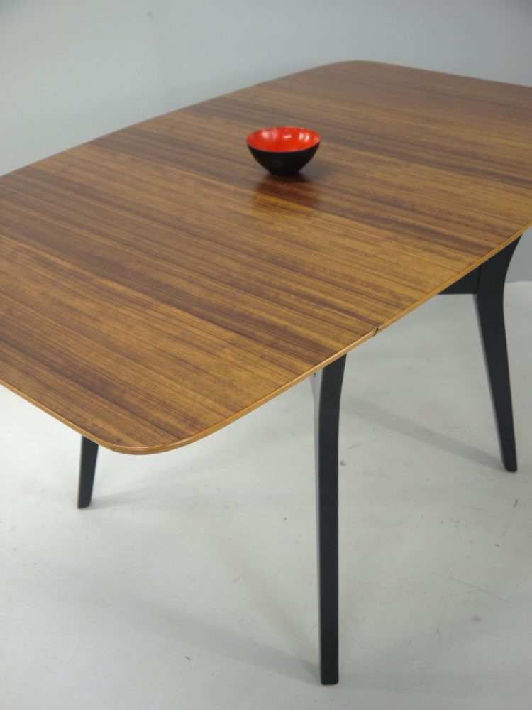 VB Wilkins – Extending Librenza Tola Drop Leaf Table for Egomme