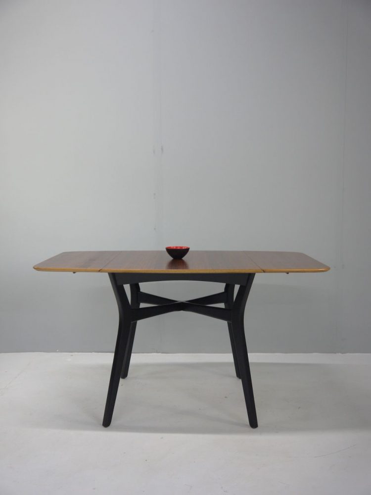 VB Wilkins – Extending Librenza Tola Drop Leaf Table for Egomme