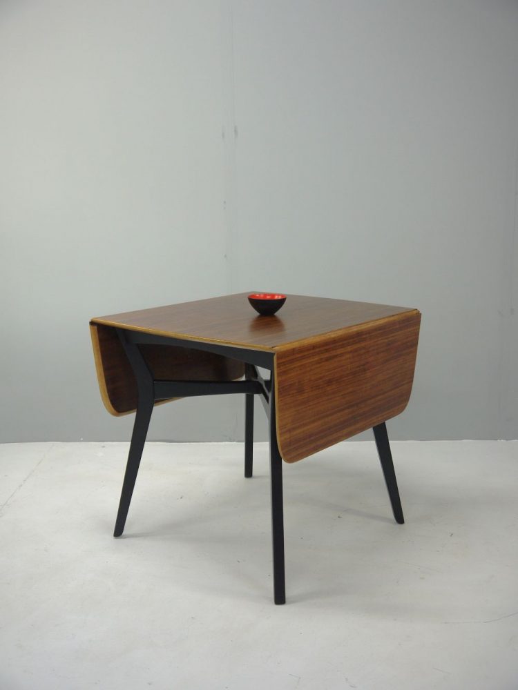 VB Wilkins – Extending Librenza Tola Drop Leaf Table for Egomme