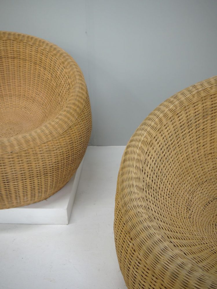 Isamu Kenmochi – Japanese Cane Pod Chair