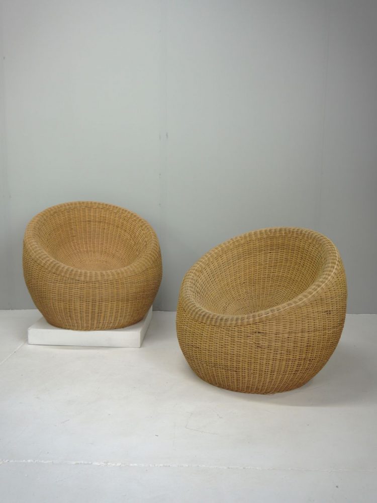 Isamu Kenmochi – Japanese Cane Pod Chair