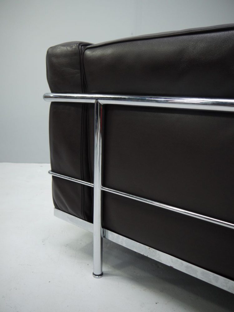 Le Corbusier – LC3 Grand Confort Grand Mod Chair for Cassina