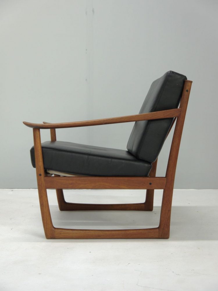 Peter Hvidt & Orla Molgaard – Teak Model 130 Armchair for France and Sons