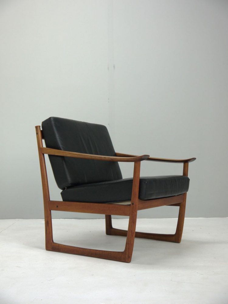 Peter Hvidt & Orla Molgaard – Teak Model 130 Armchair for France and Sons